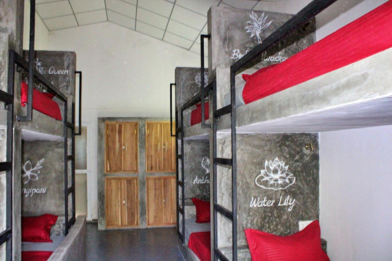 Pranaya Hiriketiya Hostel Zuid-Dikwella Buitenkant foto