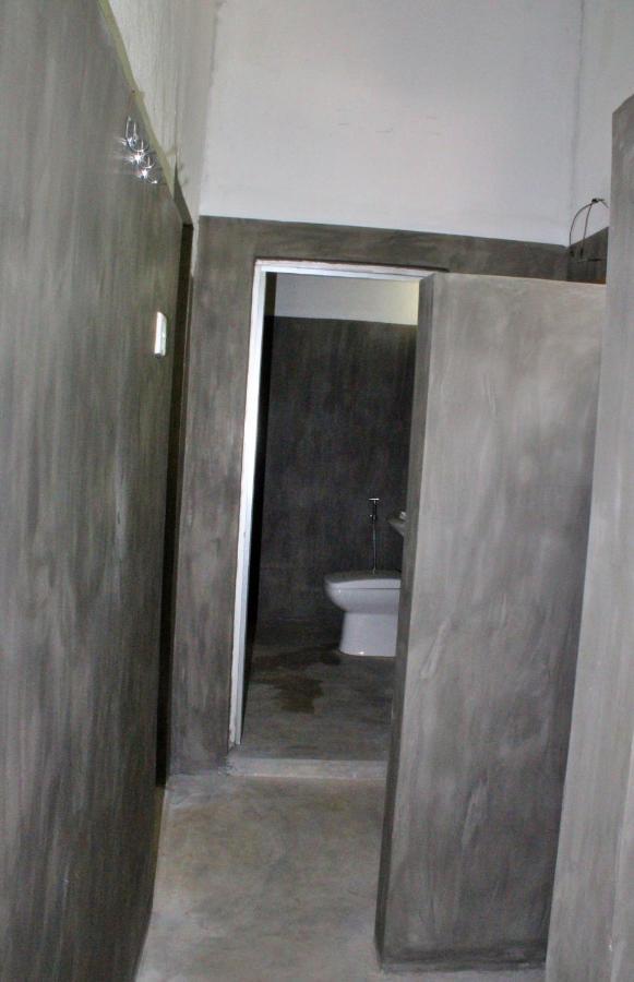 Pranaya Hiriketiya Hostel Zuid-Dikwella Buitenkant foto