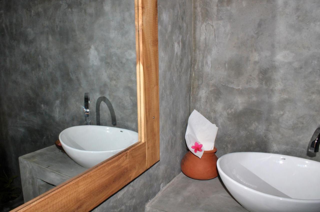 Pranaya Hiriketiya Hostel Zuid-Dikwella Buitenkant foto